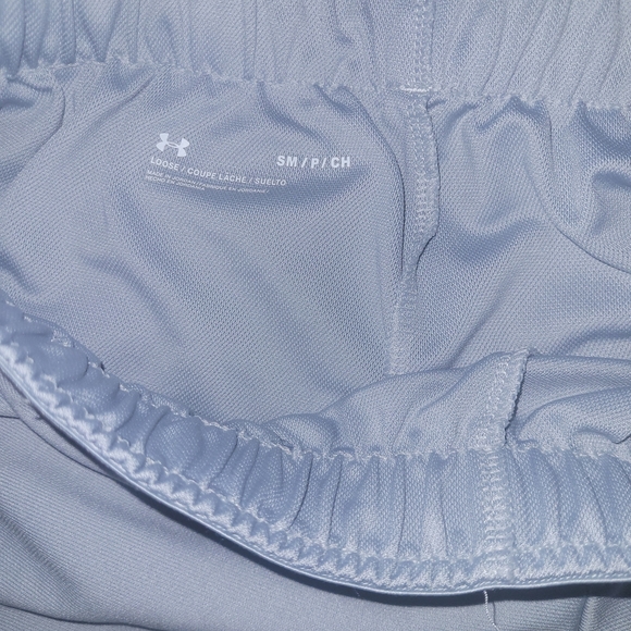 Under Armour Gray Activewear Shorts S - Picture 2 of 3